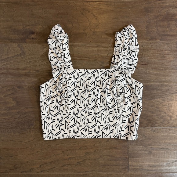Monteau Los Angeles Tops - Monteau Los Angeles Women Black White Abstract Geometric Ruffle Crop Top Medium